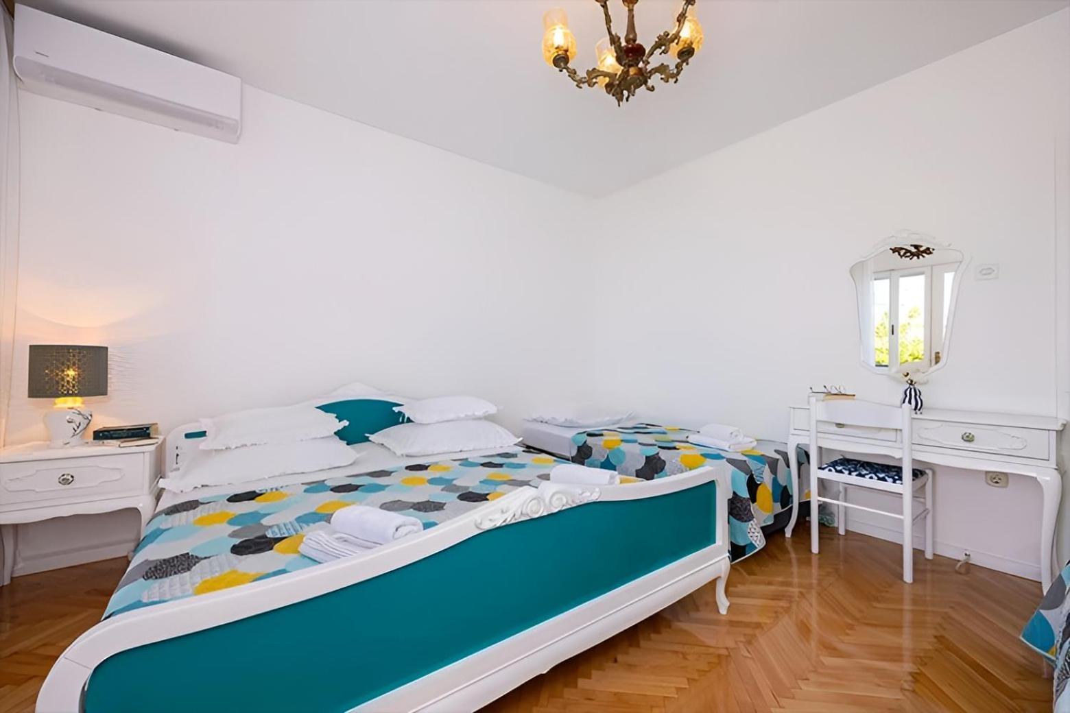Apartments Irena Tučepi Esterno foto
